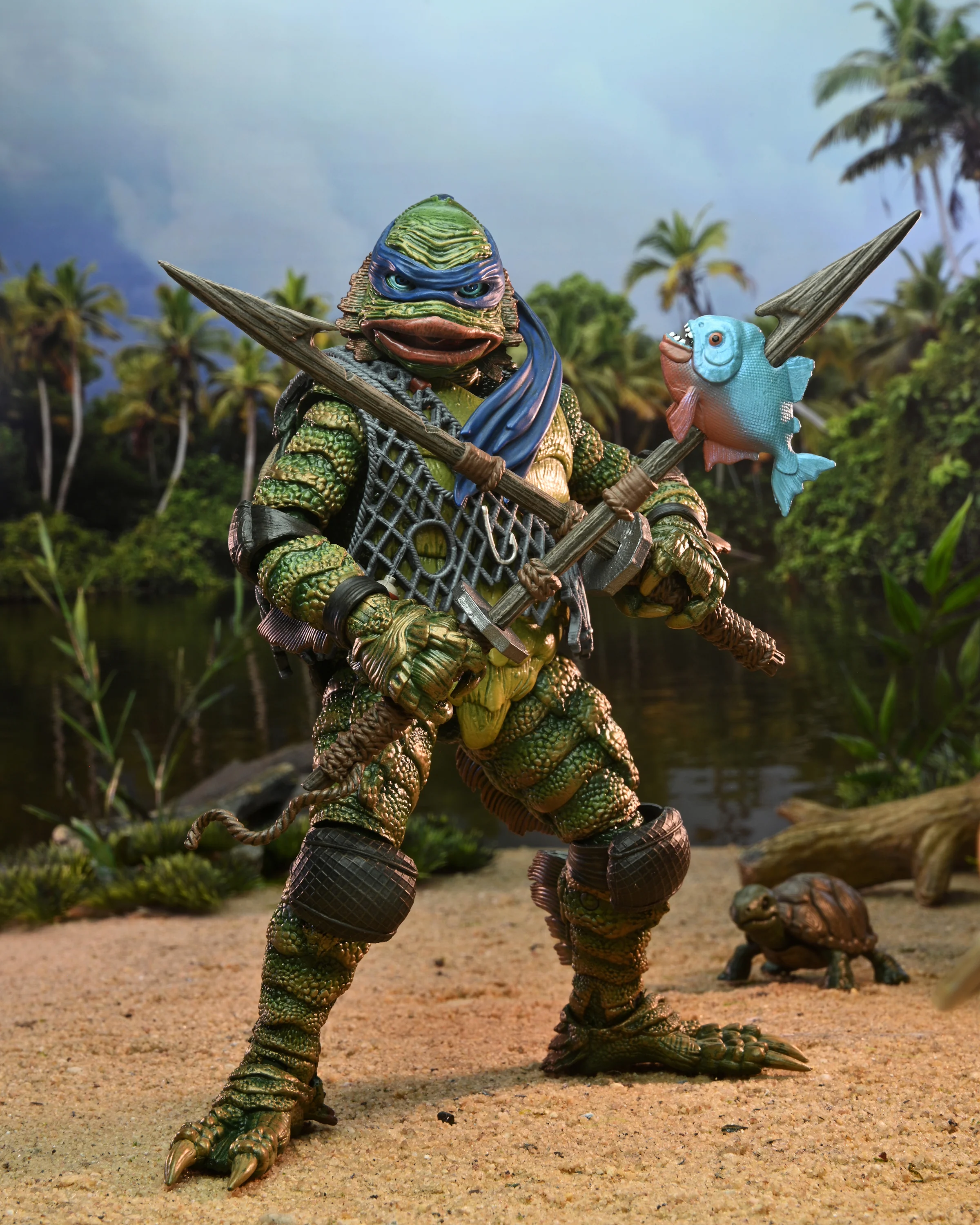 Universal Monsters x Teenage Mutant Ninja Turtles – Ultimate Leonardo as the Creature 7” Scale Action Figure - Image 6